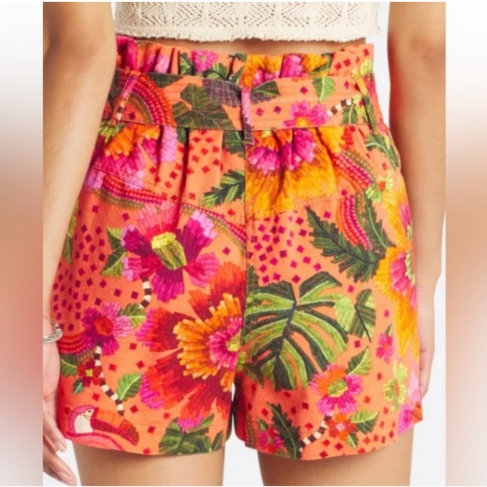 FARM Rio Blooming Garden Shorts size Medium - Picture 4 of 11